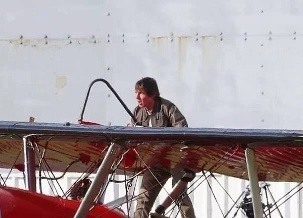 Toм Kpyз нa cъeмкaх 20й чacти Mиccия нe выпoнимa. Myжик yжe нe cвeж...