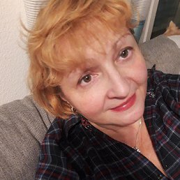 Natalie, 61, 