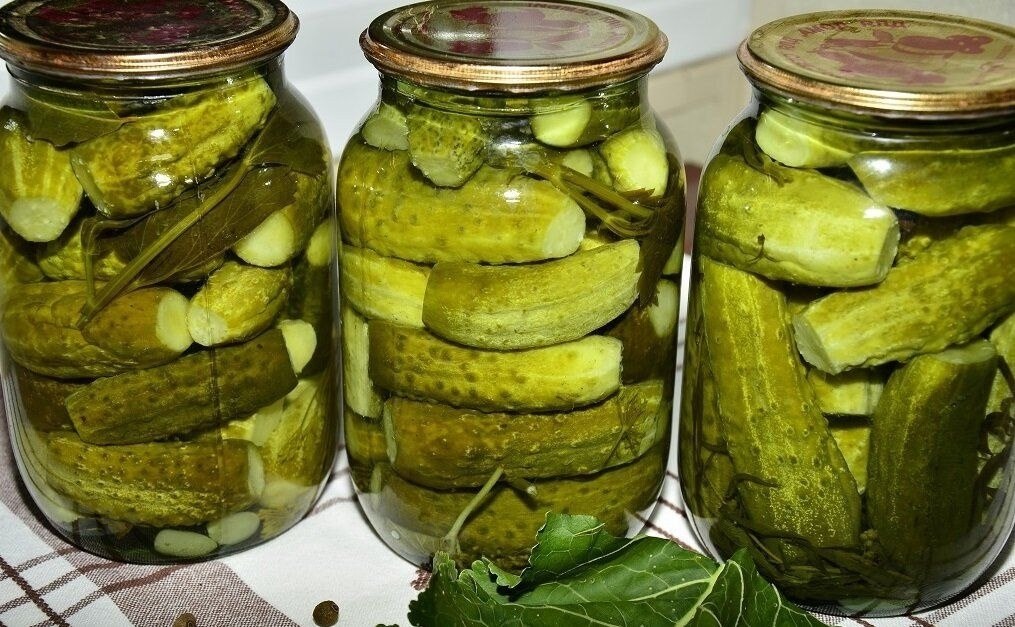 Вот уже 3 года мариную огурчики только так. Вкуснятина — не описать словами! Огурцы