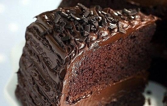 Пражский торт.        Ингредиенты:                1 банка сгущенного молока 2 яйца 1 стакан муки 1 ...