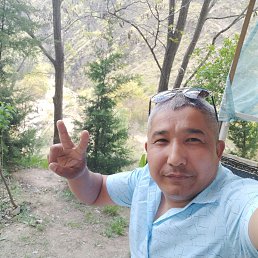 Sanjar, 37, 