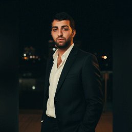 A M, 23, 