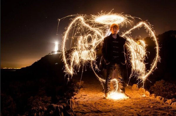Фотосессии с огнем на длинной выдержке