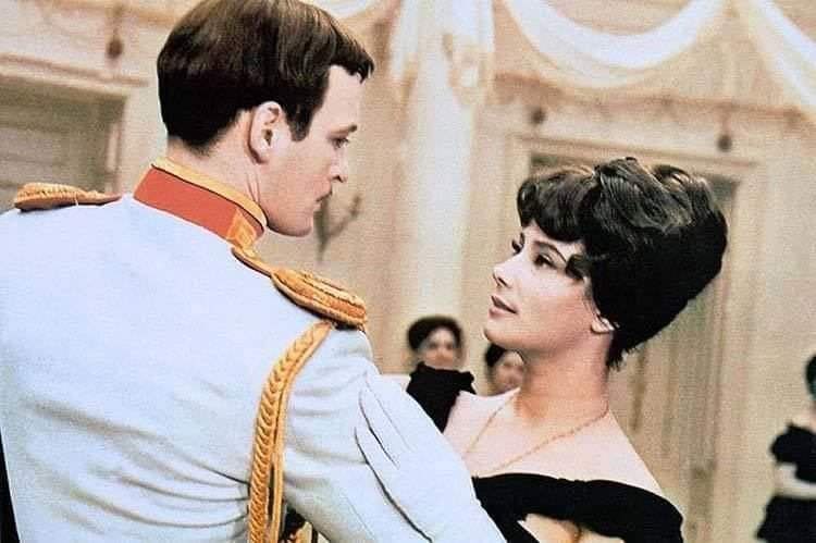 - Вам, наверное, много завидовали? - Нет, я счастливый человек. Наши дороги, моя и зависти, ...