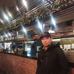 �����, 33 ����, �����-���������