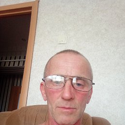 Sergei, 51, 