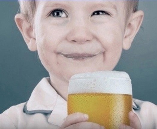 В 2001 году в одной из школ Бельгии ученикам предложили пиво вместо сладких напитков, чтобы ...