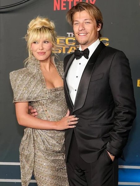 Милли Бобби Браун стала мамой! Актриса и её муж удочерили ребенка! — «Этим летом мы поприветствовали ... - 6