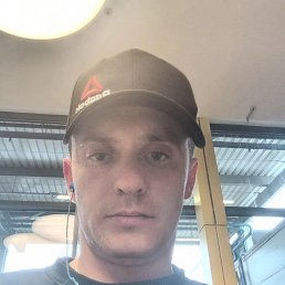 Oleg Dubrovin, 35 , 
