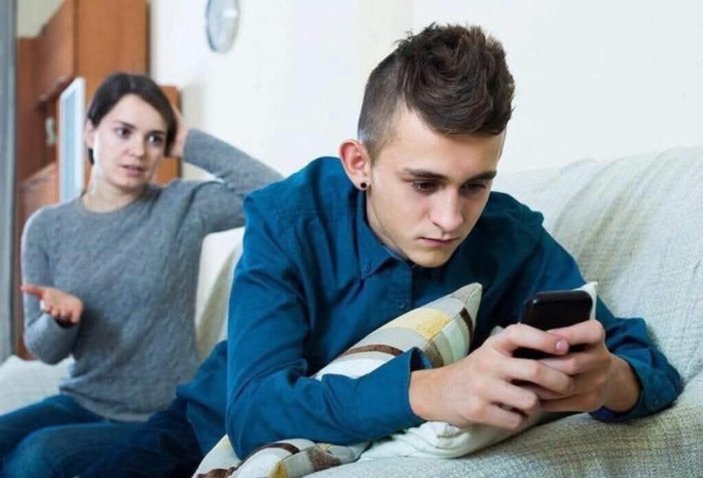 :)     .      12 ,    ,  ...