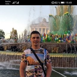 Олег, 35, Москва