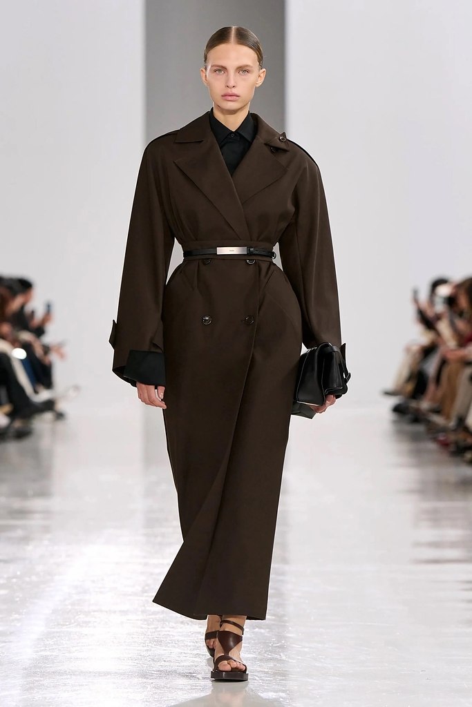              Max Mara.   ... - 7