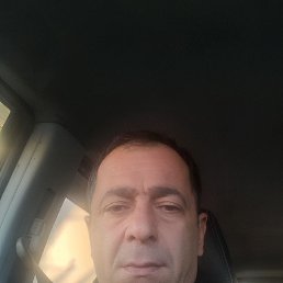 vaxo, 42, 