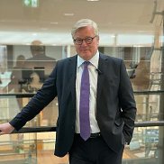 �������, 65 ���, �����������