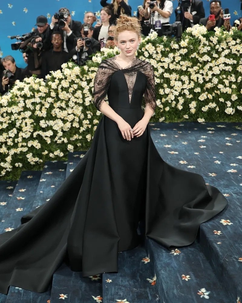 #metgala2025  5 - 10