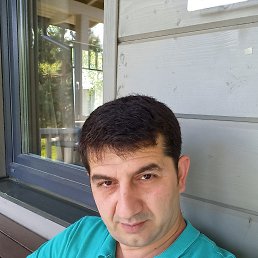 Sanio, 42, 