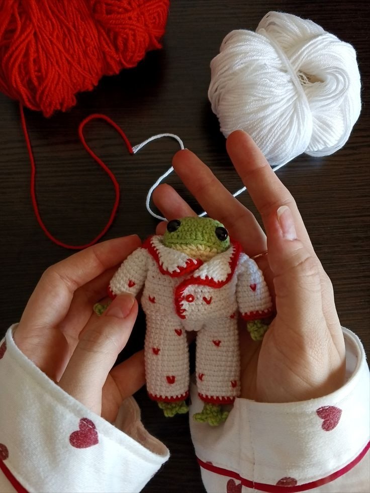 Игрушки ручной работы всегда несут особое очарование — в них чувствуется тепло и характер мастера. ... - 5