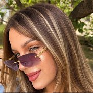 Leona, 22 ����, ������