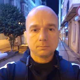 Volodymyr, 43, 