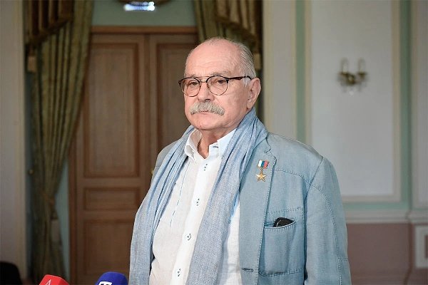Никита Михалков стал дедушкой в 13-й раз.79-летний режиссер, актер и сценарист в интервью признался, ...