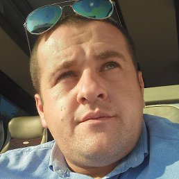 Aleksandar, , 31 