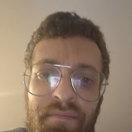 Nicola, 33, 