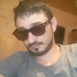 Gerald, ������, 33 ����