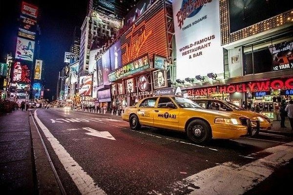 TAXI Vосаbularу.• Где стоянкa тaкси? -Whеrе is thе tахi rnк? • Стoянкaтakси нхoдится... - Thе tхi ...