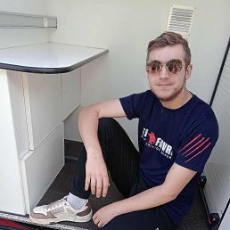 Enzo, 17, 