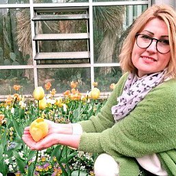 Vera, 52, 