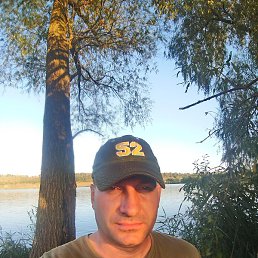 ����, ����, 42 ����