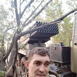 Андрей, 37, Токмак
