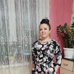 Gulnaz, 38, 