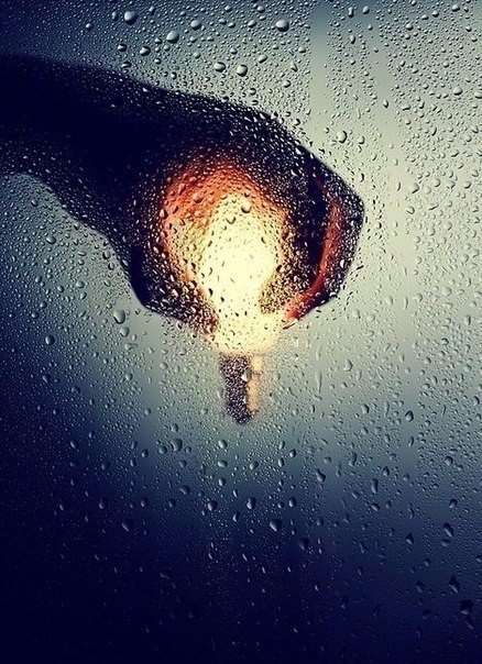 Никогда не возвращайся в те места, где тебе было плохо. Никогда не проси у тех, кто отказал однажды. ...