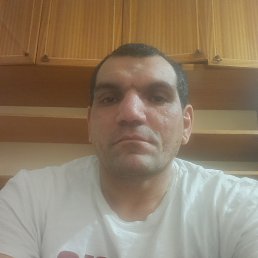 Zamid Mhsumov, 40, 