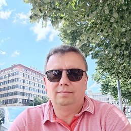 Dmitrij, 49, 