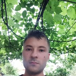 Vasea, 29, 