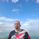   , --, 40  -  28  2025