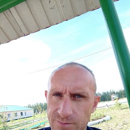 Alex, 37, -