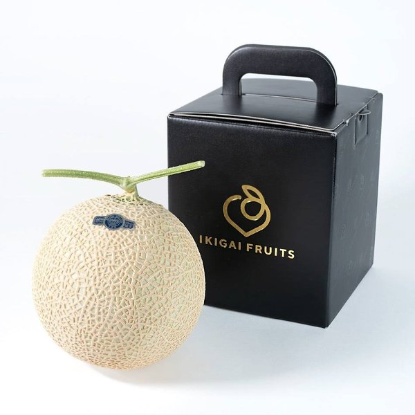 В Японии культура фруктов возведена в ранг искусства, а некоторые сорта стали настоящими объектами ... - 2