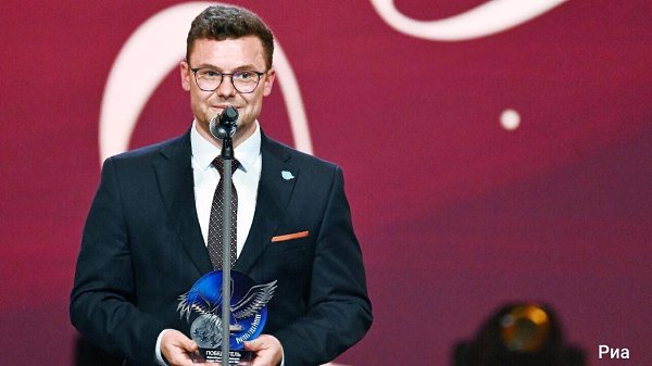 Учителем года стал мужчина из Петербурга.Вчера в России отмечали день учителя. В Кремлевском дворце ...