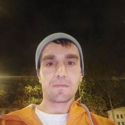 Oleg, 34, 