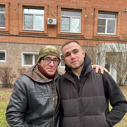 Andrei, 45, 