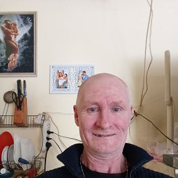 ������, 54 ����, ����-���������