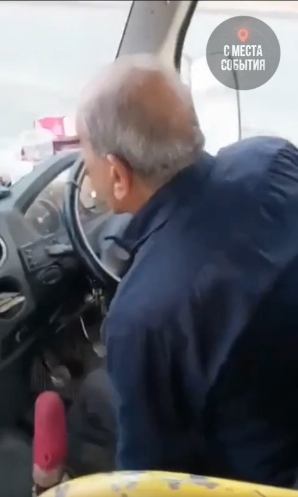 В Челябинске таксист отказался вернуть сдачу с 100 рублей, произвольно увеличив стоимость поездки с ... - 2