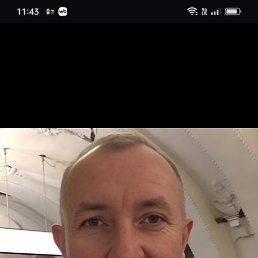 Leo, 49, 