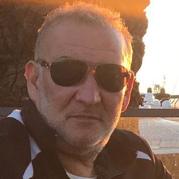 Alberto, �������, 54 ����