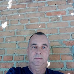 ������, 53 ����, ������-��-����