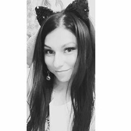 Anna, 33 , -