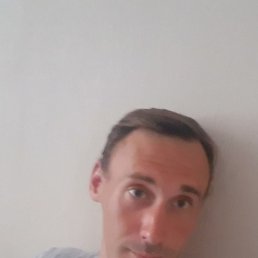 ������, ������, 33 ����